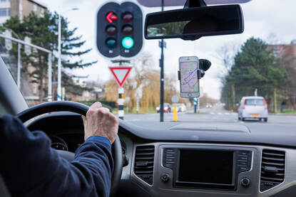 Navigatie in de auto met smartphone